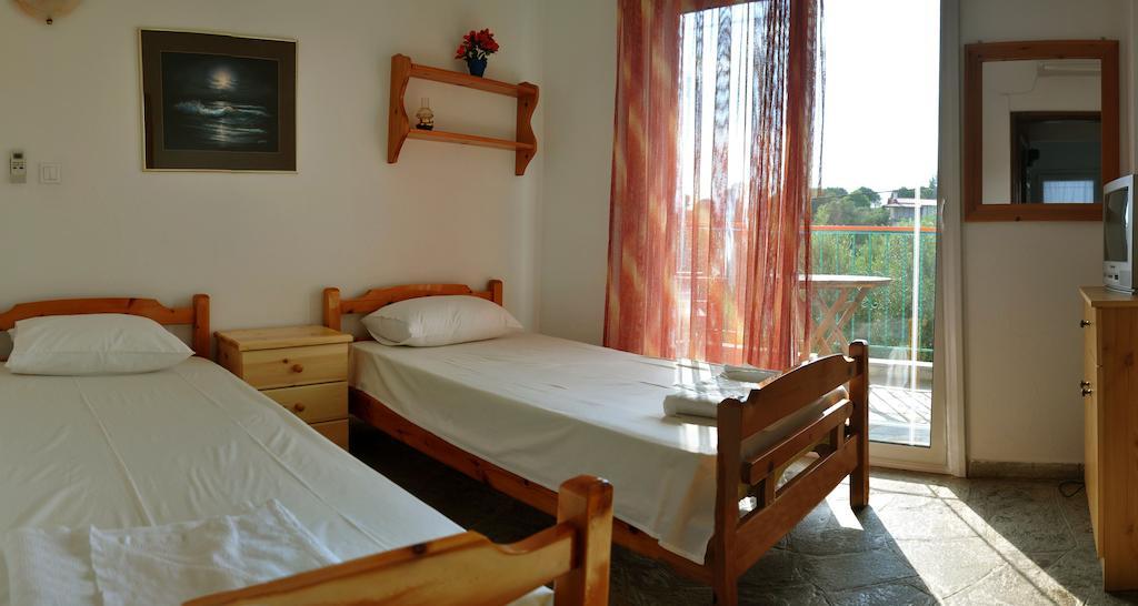 Aris Pension Agia Paraskevi (Kassandra) Exterior foto