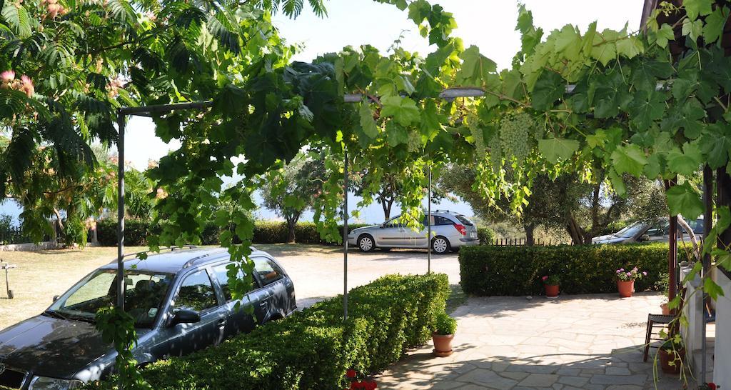 Aris Pension Agia Paraskevi (Kassandra) Exterior foto